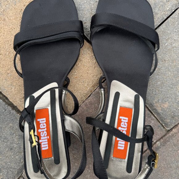 Unlisted by Nine West Black Strappy Block Heel Sandals Size 8 - Picture 6 of 6